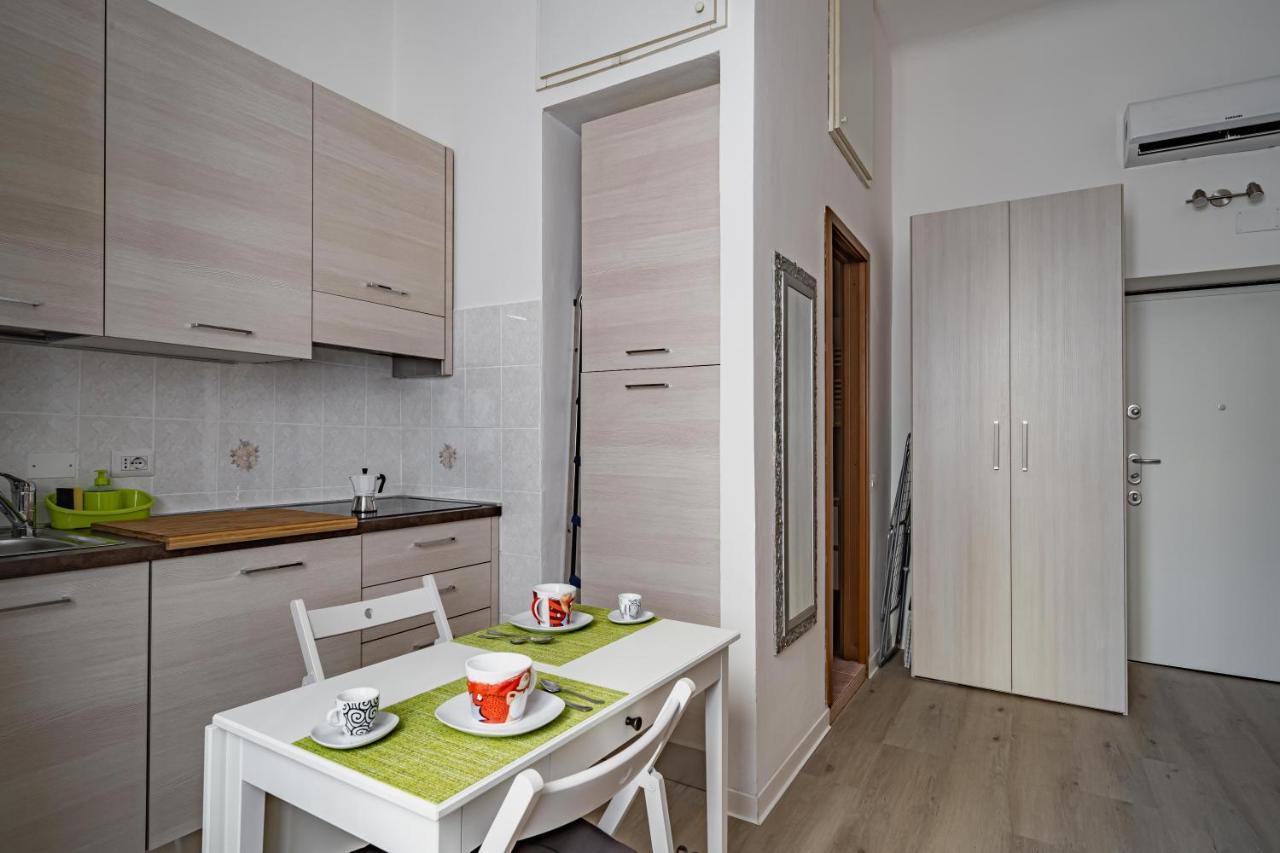 Milano, La Casetta Di Beatrice - By Host4U Ngoại thất bức ảnh